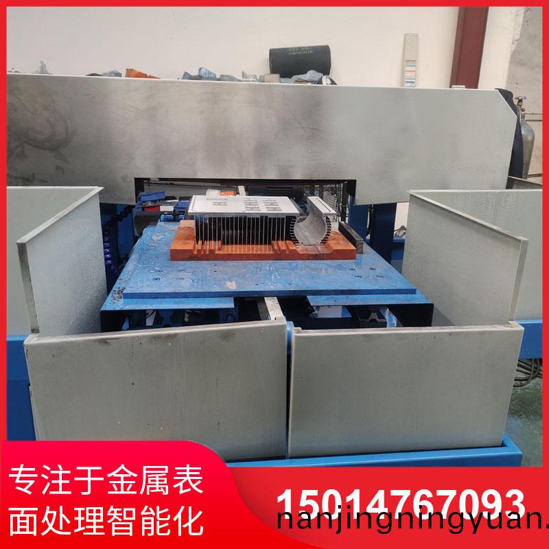 鋁(lv)材直紋拉絲機廠傢(jia)